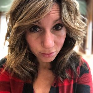 Meet your Posher, Alicia